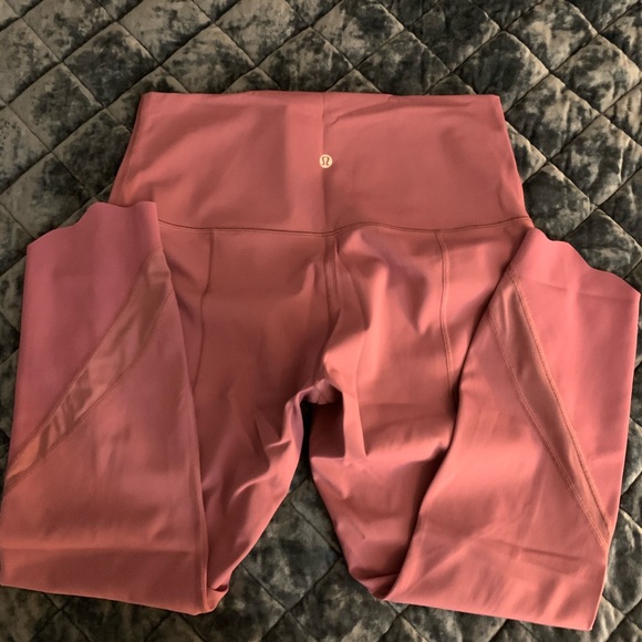 Lululemon Wunder Under Scalloped Crop HR - Picture 9 of 10